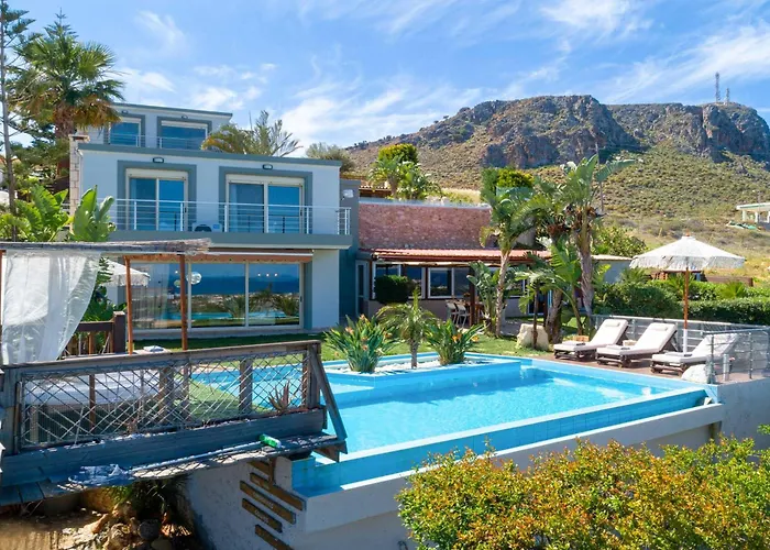 Konstantinos * Χερσόνησος